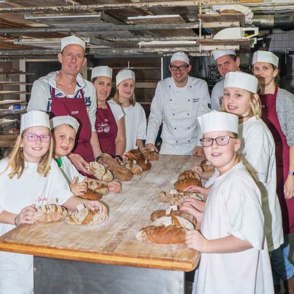 Adler-Brotbackschule-001